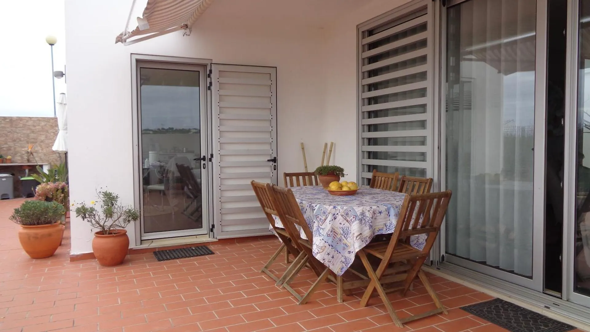 Homestay Suites Da Ria Mexilhoeira Grande